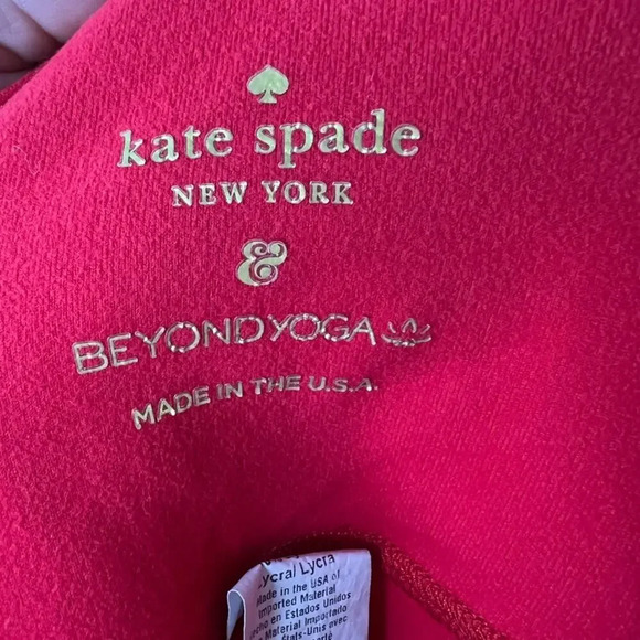 Kate Spade X Beyond Yoga Red Capri‎ Leggings - Picture 7 of 8
